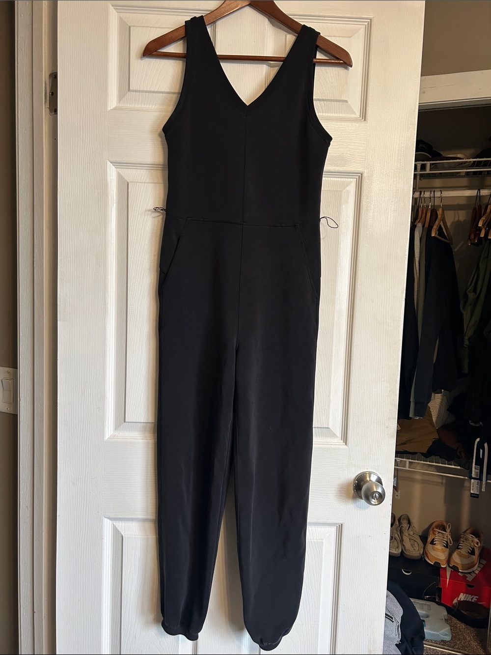 Lululemon Ease of it All V-Neck Jumpsuit Blsck